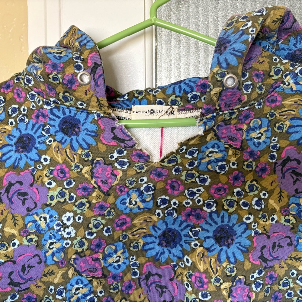 Natural Life Oversized Floral Hoodie - Picture 5 of 7